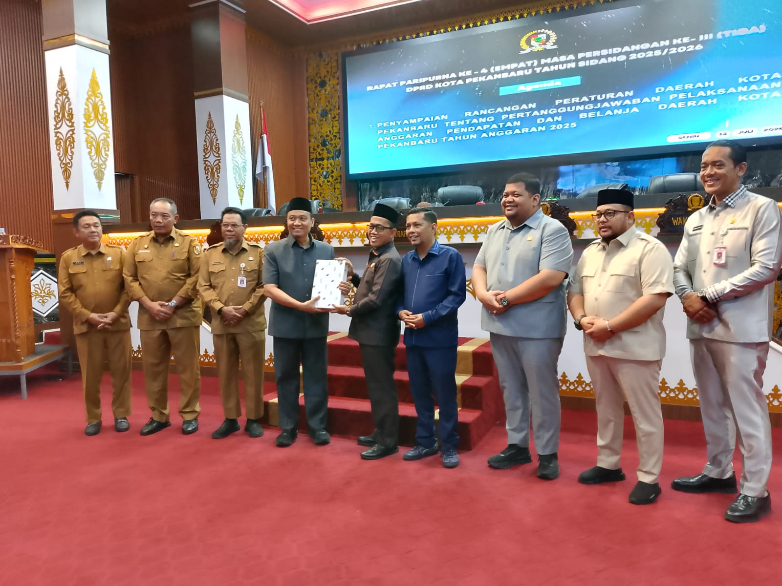 Pemko Pekanbaru Sampaikan Ranperda Pertanggungjawaban Pelaksanaan APBD 2025 ke DPRD