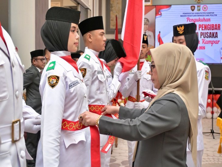 Kukuhkan 30 Calon Paskibraka Tahun 2026, Wakil Bupati Kampar : Kibarkan Sang Merah Putih Dengan Semangat Juang
