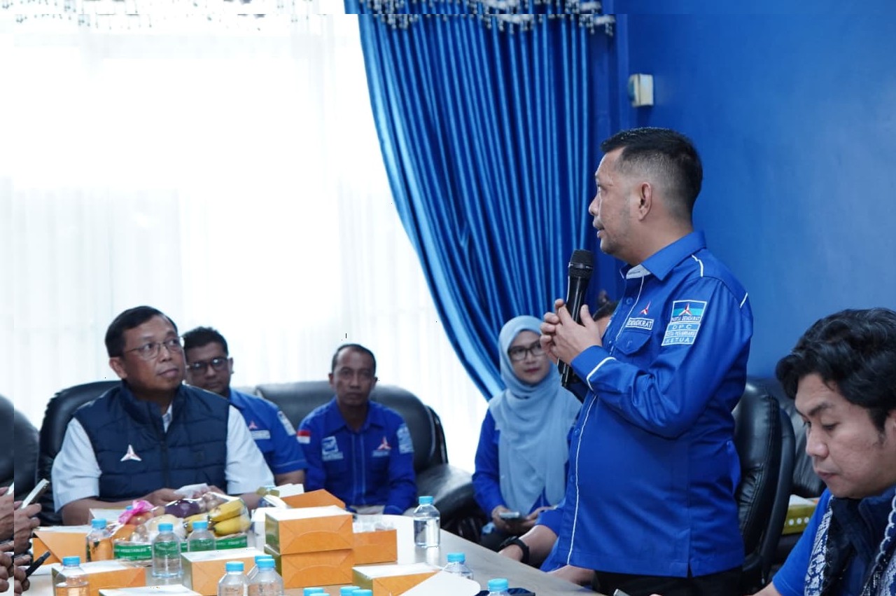Sekjen Herman: Demokrat di Riau Terus Bergerak dan Dekat Masyarakat