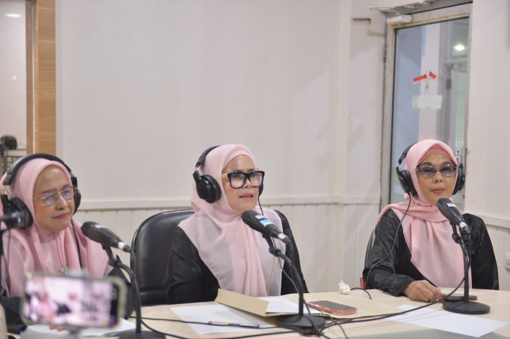 Bukan Sekadar Tari, Ini Alasan Perempuan Riau Pilih Kebaya Labuh untuk Zapin