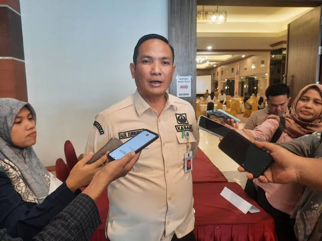 Bapenda Pekanbaru Ingatkan Pengusaha Reklame Segera Perbarui Izin
