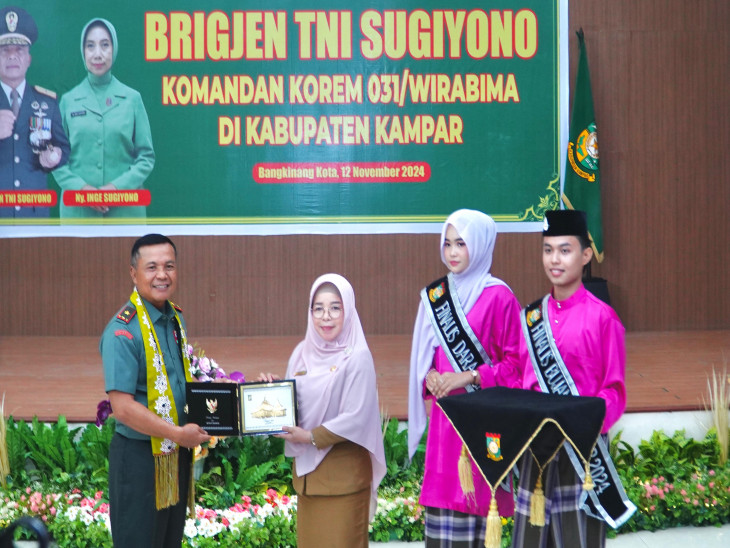 Kunjungan dan Silaturahmi Komandan Korem 031/Wirabima Brigjen TNI Sugiyono dan Ibu Persit. Pj  Sekda Kampar ; Alhamdulillah Kampar Kondisi aman dan Kondusif Jelang Pilkada Serentak 2024.