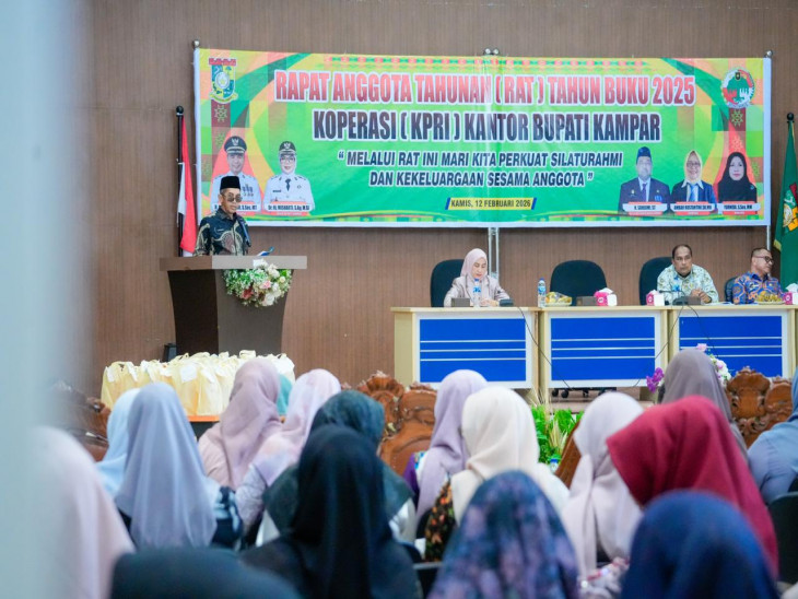 Asisten III Setda Kampar Resmi Buka RAT KPRI Tahun Buku 2026, Doorprize Utama Umroh Meriahkan Acara